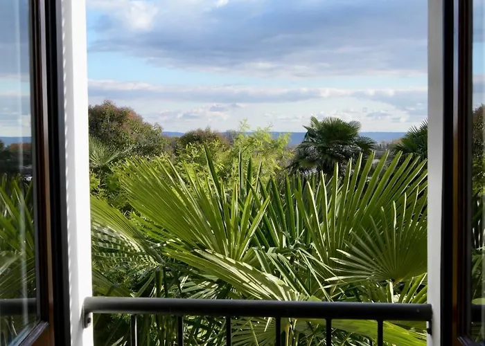 Palmarea House アパート *